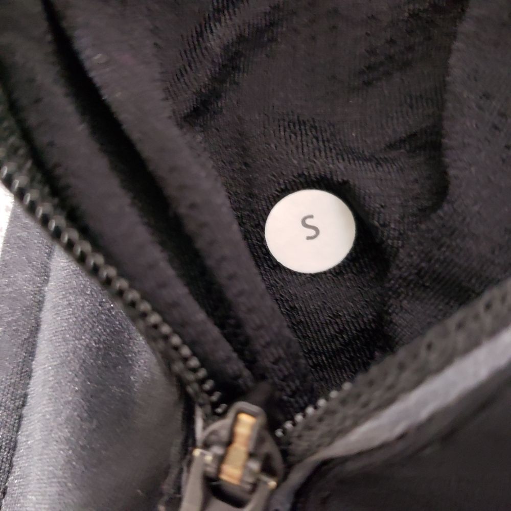 Lululemon athletica full zip Jacket Hoodie Men's sz small black - Picture 6 of 11